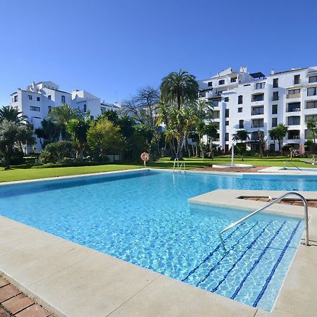 Апартаменты Club Jardines Del Puerto Марбелья Экстерьер фото