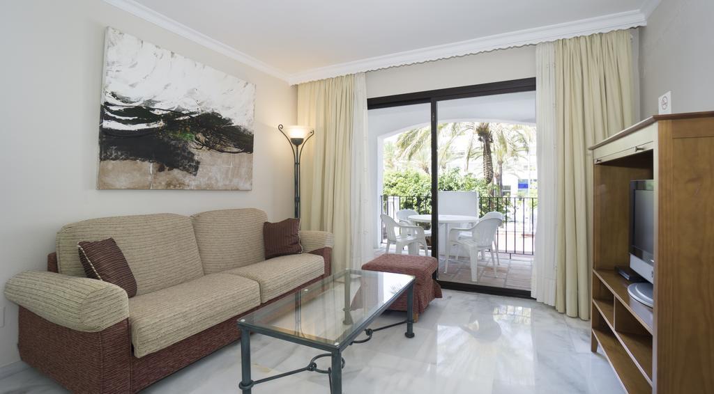 Апартаменты Club Jardines Del Puerto Марбелья Экстерьер фото