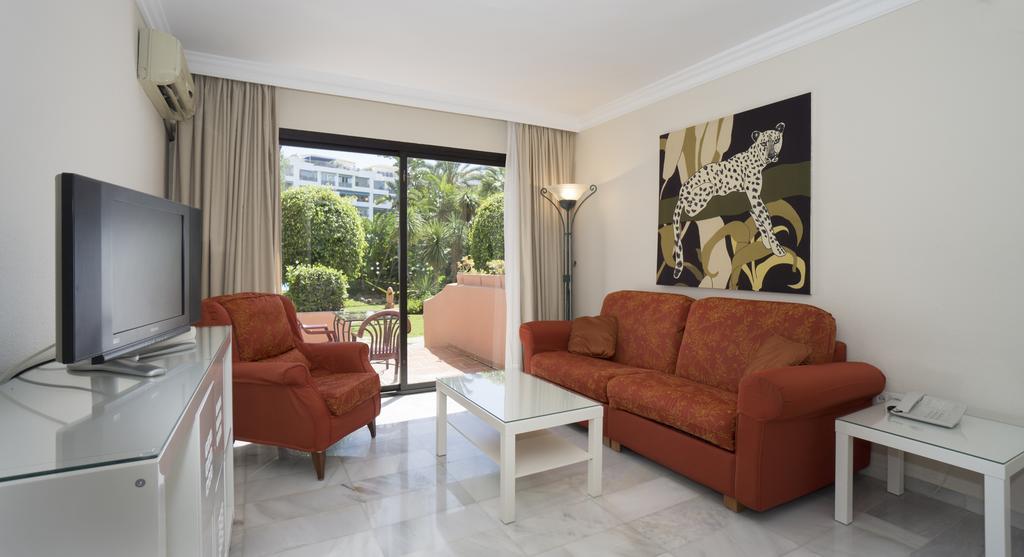 Апартаменты Club Jardines Del Puerto Марбелья Экстерьер фото