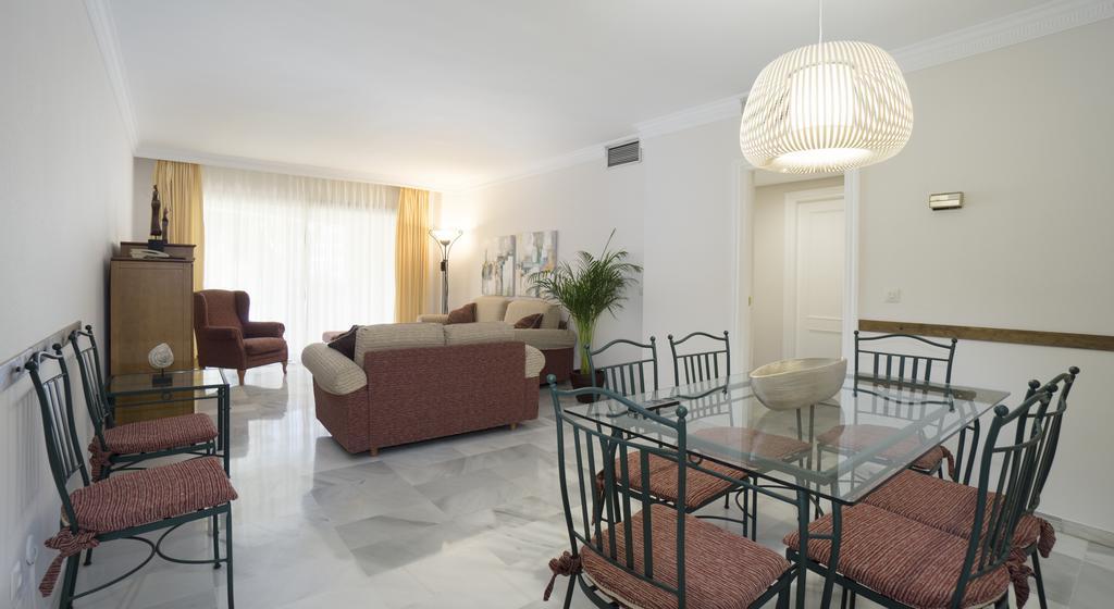 Апартаменты Club Jardines Del Puerto Марбелья Экстерьер фото