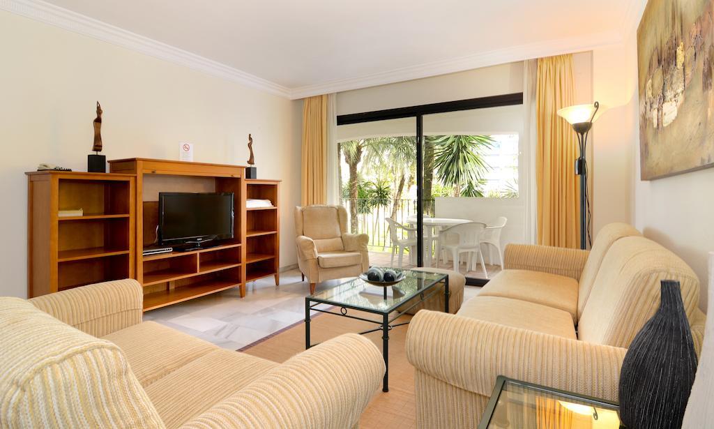 Апартаменты Club Jardines Del Puerto Марбелья Экстерьер фото