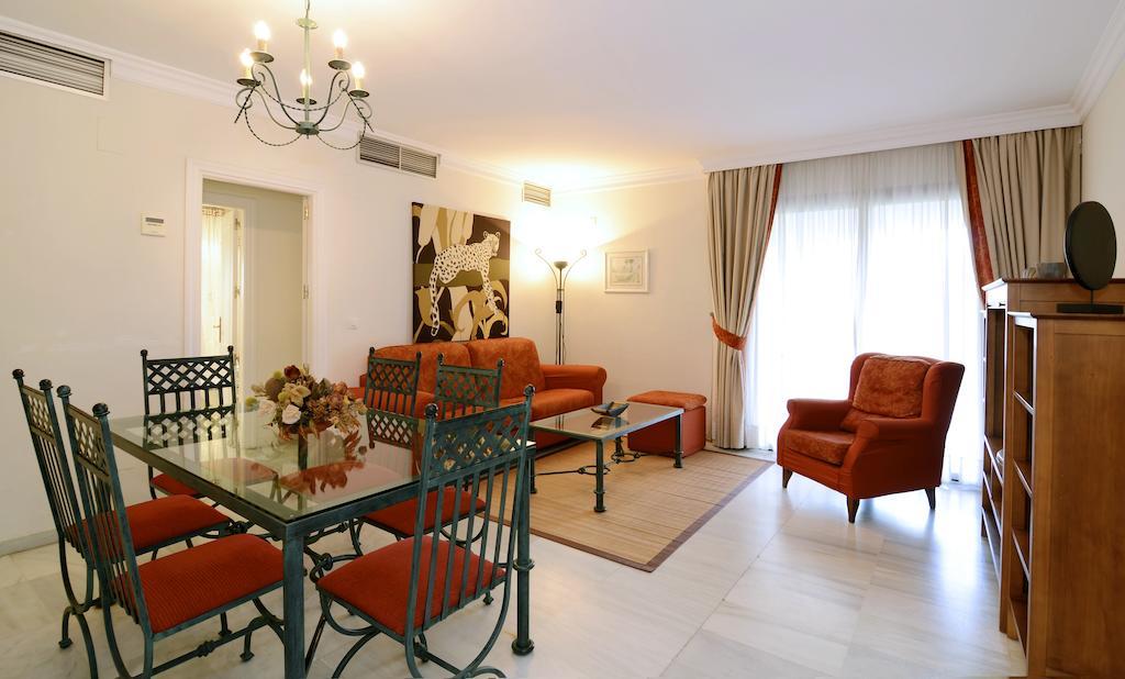 Апартаменты Club Jardines Del Puerto Марбелья Экстерьер фото