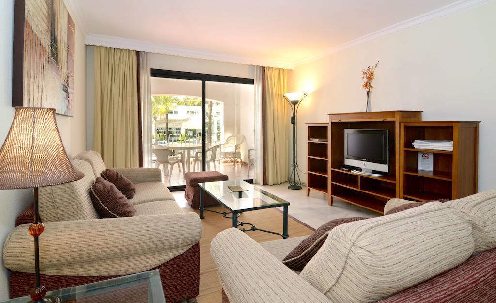 Апартаменты Club Jardines Del Puerto Марбелья Экстерьер фото