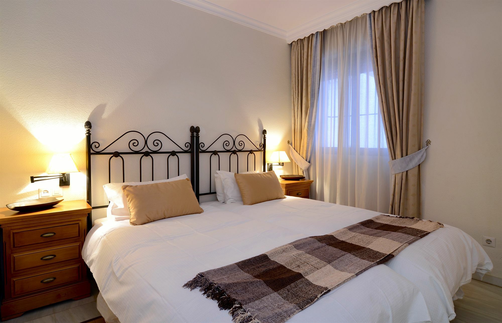 Апартаменты Club Jardines Del Puerto Марбелья Экстерьер фото