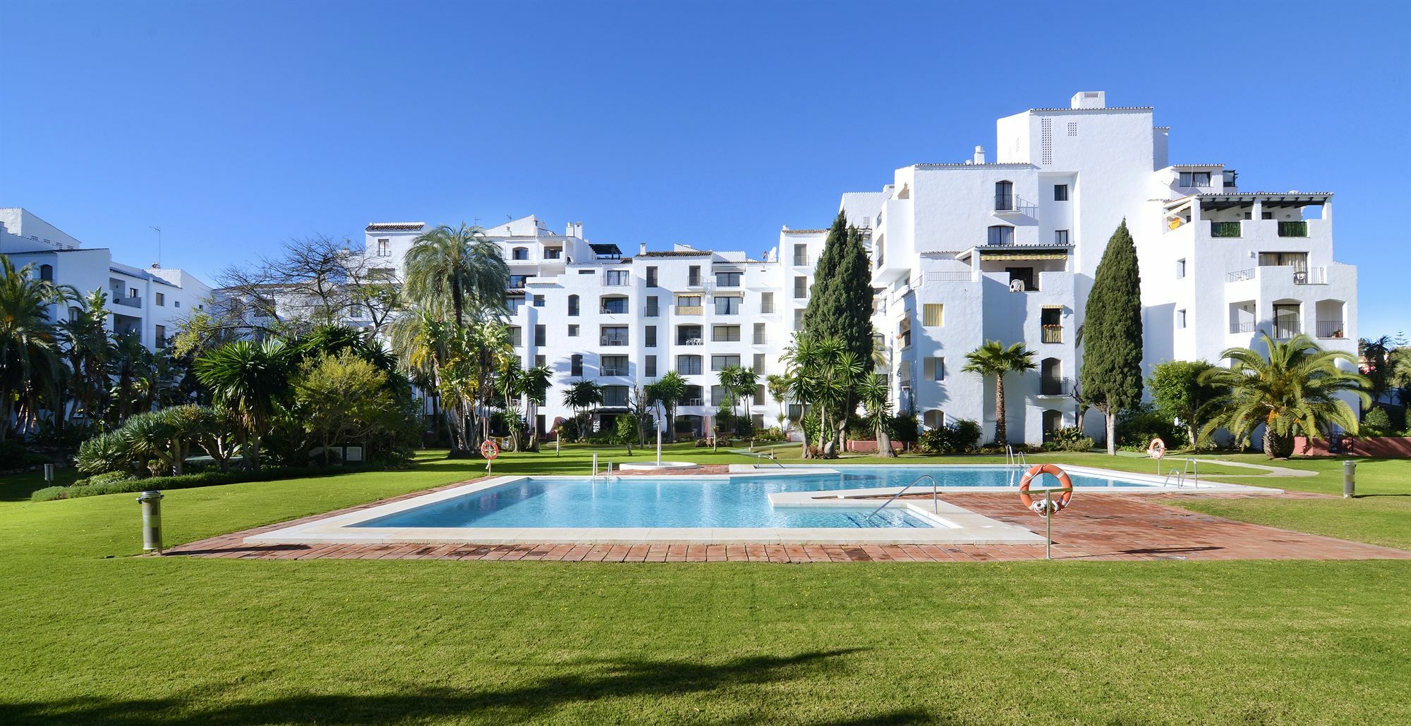 Апартаменты Club Jardines Del Puerto Марбелья Экстерьер фото