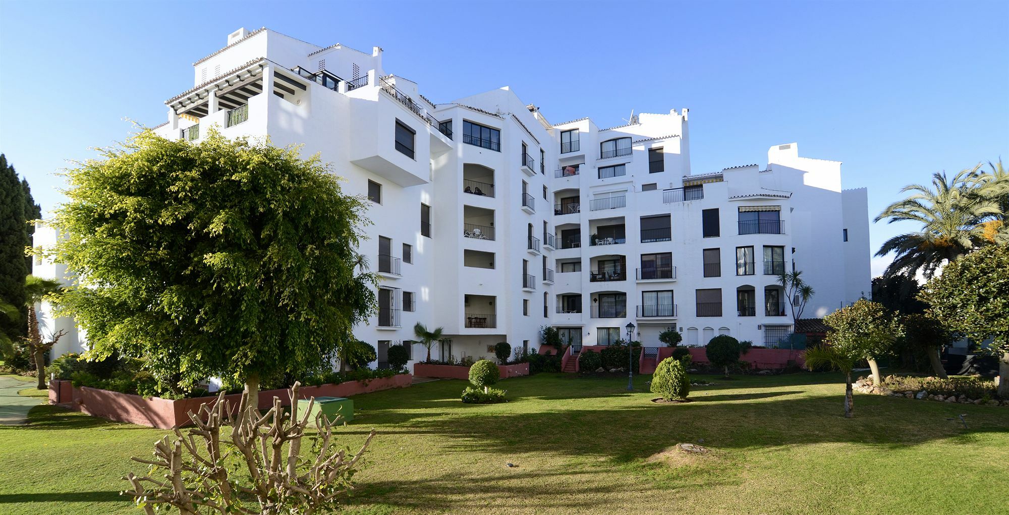 Апартаменты Club Jardines Del Puerto Марбелья Экстерьер фото